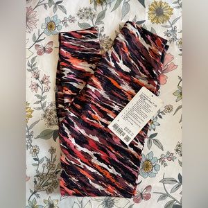 Lululemon Asia Fit Aligns